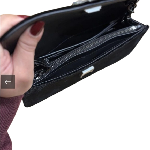 NWT Tory Burch Black Velvet clutch/purse/chain wallet W/wrist Strap - Picture 4 of 15